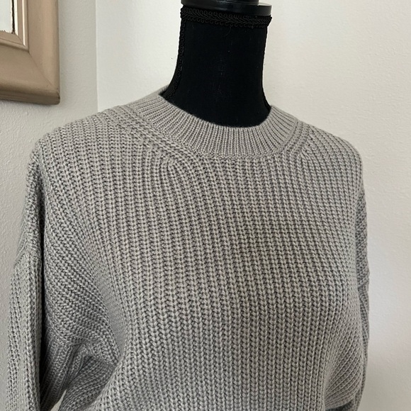 Elodie Gray Waffle Knit Cropped Crew Neck Sweater - Picture 3 of 5